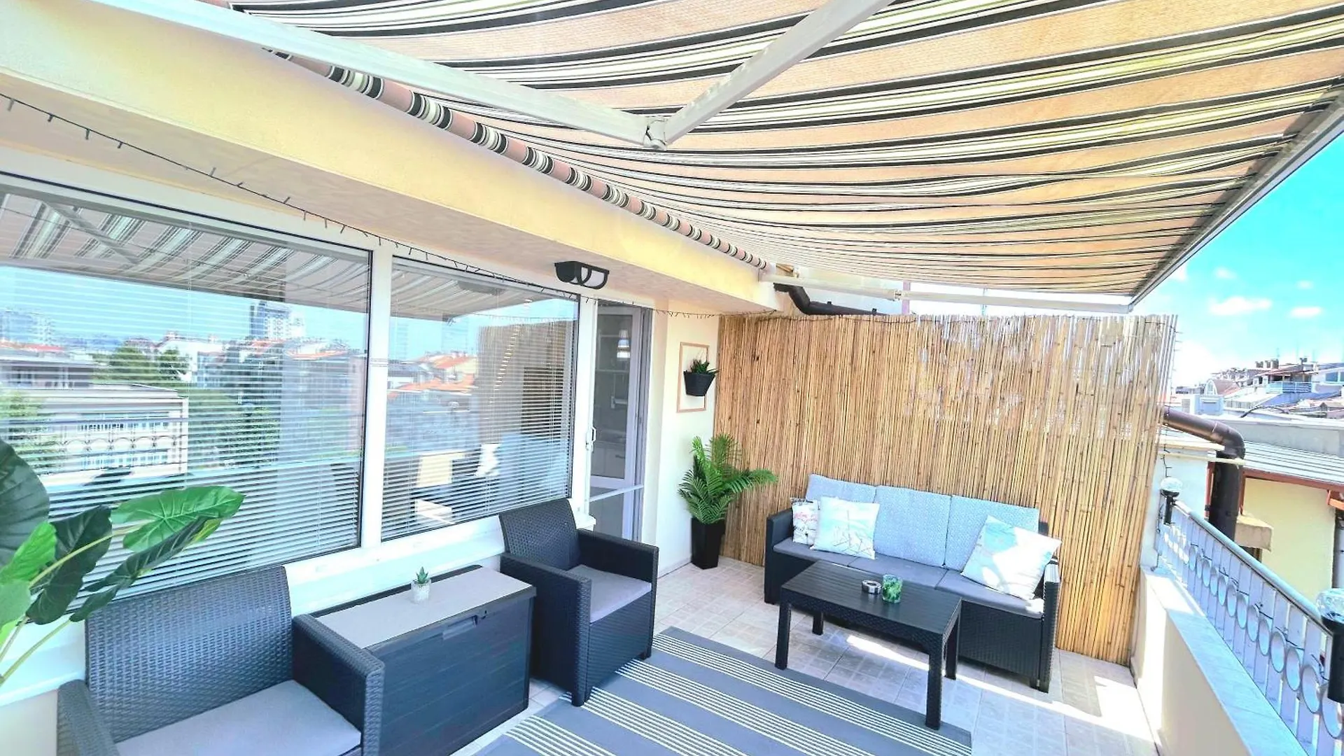 Apartment Sea Vibes With Great Terrace And Sea View Burgas